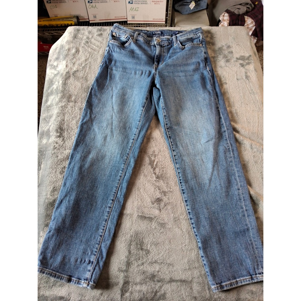 Chaps Slim Boyfriend Jeans Womens 6/28
Medium Wash Blue Denim Pants